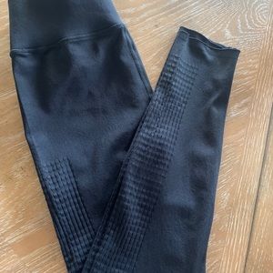 FABLETICS Sculpt Knit black Leggings size large